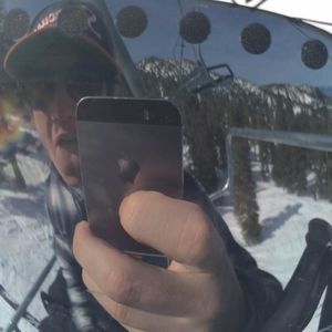 Meet your Posher, Moey